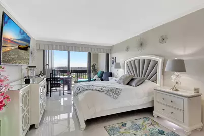 2000 Presidential Way #Ph5, West Palm Beach, FL 33401 - Photo 14