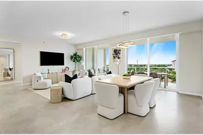 220 SE Mizner Boulevard #810, Boca Raton, FL 33432 - Photo 2