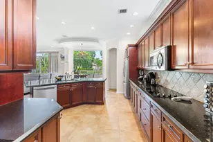 3126 Hamblin Way, Wellington, FL 33414 - Photo 6