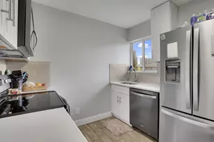 2227 NE 3rd Ave, Delray Beach, FL 33444 - Photo 20