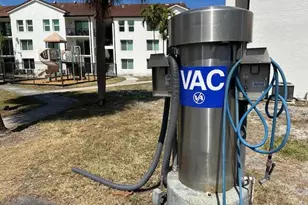 401 Villa Cir, Boynton Beach, FL 33435 - Photo 40