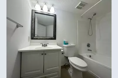 401 Villa Circle, Boynton Beach, FL 33435 - Photo 16