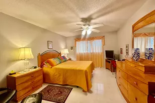 19 Colonial Club Dr, Boynton Beach, FL 33435 - Photo 10