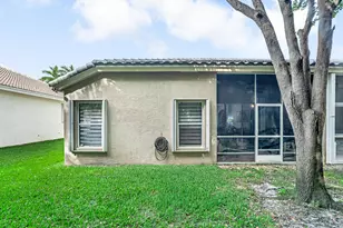 9799 Crescent View Dr S, Boynton Beach, FL 33437 - Photo 42