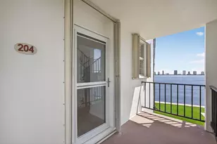 100 Paradise Harbour Blvd, North Palm Beach, FL 33408 - Photo 16