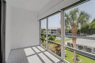 2050 NE 39th St, Lighthouse Point, FL 33064 - Photo 32