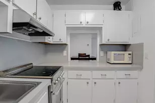 2050 NE 39th St, Lighthouse Point, FL 33064 - Photo 8