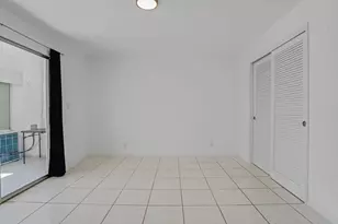 2050 NE 39th St, Lighthouse Point, FL 33064 - Photo 24