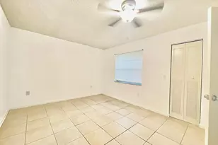 2302 Sunrise Blvd, Fort Pierce, FL 34982 - Photo 8