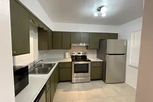 2302 Sunrise Blvd, Fort Pierce, FL 34982 - Photo 2