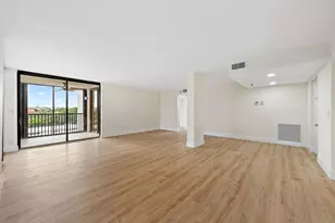 19800 Sandpointe Bay Dr, Tequesta, FL 33469 - Photo 10