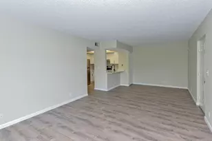 1531 SE Royal Green Cir, Port Saint Lucie, FL 34952 - Photo 16