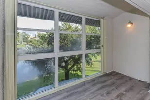 1531 SE Royal Green Cir, Port Saint Lucie, FL 34952 - Photo 14