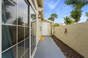 1656 SE Green Acres Cir, Port Saint Lucie, FL 34952 - Photo 14