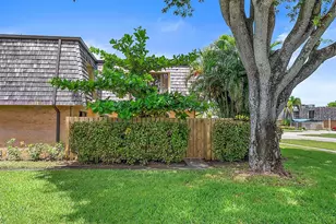 226 Lake Arbor Dr, Palm Springs, FL 33461 - Photo 16