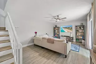 226 Lake Arbor Dr, Palm Springs, FL 33461 - Photo 8