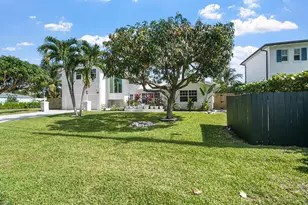 5798 NE 7th Ave, Boca Raton, FL 33487 - Photo 4