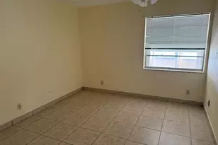 390 Burgundy I, Delray Beach, FL 33484 - Photo 4