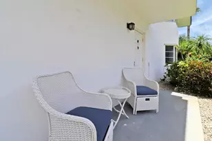 4 Garden St, Tequesta, FL 33469 - Photo 2