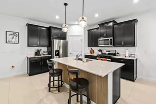 10559 SW Orana Dr, Port Saint Lucie, FL 34987 - Photo 14