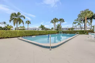 2929 SE Ocean Blvd, Stuart, FL 34996 - Photo 2