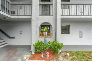 2050 N Congress Ave, West Palm Beach, FL 33401 - Photo 2