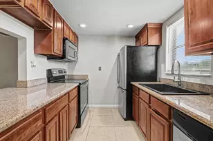 2050 N Congress Ave, West Palm Beach, FL 33401 - Photo 8