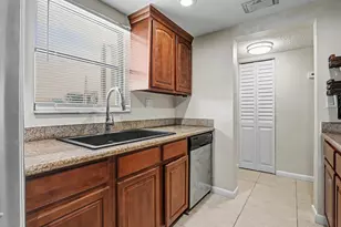 2050 N Congress Ave, West Palm Beach, FL 33401 - Photo 10