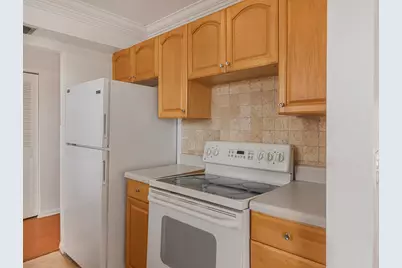 4 Golfs Edge #E, West Palm Beach, FL 33417 - Photo 6