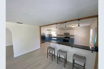 296 SE Wentworth Drive, Stuart, FL 34996 - Photo 6