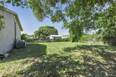 1340 W 35th Street, West Palm Beach, FL 33404 - Photo 22