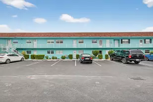 1245 Carlton Ct, Fort Pierce, FL 34949 - Photo 4