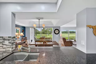 5650 SE Foxcross Pl, Stuart, FL 34997 - Photo 10