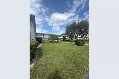 268 Windsor L, West Palm Beach, FL 33417 - Photo 2
