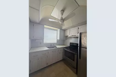 268 Windsor L, West Palm Beach, FL 33417 - Photo 8