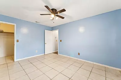 480 SW Lakehurst Drive, Port Saint Lucie, FL 34983 - Photo 4
