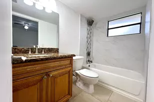 1581 Balfour Point Dr, West Palm Beach, FL 33411 - Photo 12