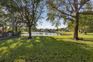 3563 Birague Dr, Wellington, FL 33449 - Photo 4