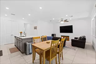 460 Veridian Cir NW, Palm Bay, FL 32907 - Photo 8