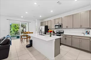 460 Veridian Cir NW, Palm Bay, FL 32907 - Photo 2
