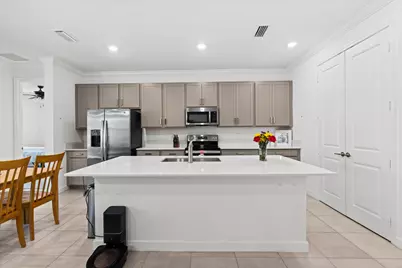 460 Veridian Circle NW, Palm Bay, FL 32907 - Photo 10