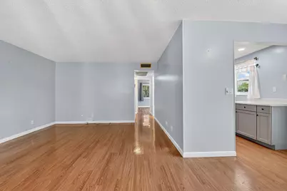 331 Sheffield N, West Palm Beach, FL 33417 - Photo 4