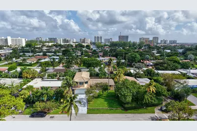 1300 NE 26th Avenue NE, Pompano Beach, FL 33062 - Photo 18