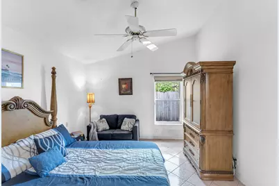 115 Saratoga Boulevard E, West Palm Beach, FL 33411 - Photo 8
