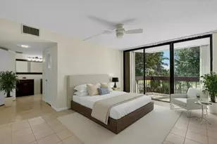 2000 Presidential Way, West Palm Beach, FL 33401 - Photo 2