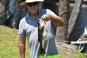 1025 Roberts Ln NE, Moore Haven, FL 33471 - Photo 14