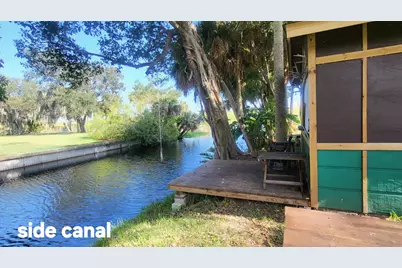 1025 Roberts Lane NE, Moore Haven, FL 33471 - Photo 8