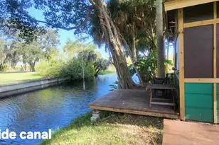 1025 Roberts Ln NE, Moore Haven, FL 33471 - Photo 8