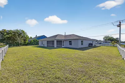 2501 SE Mariposa Avenue, Port Saint Lucie, FL 34952 - Photo 18