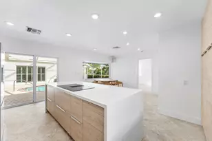 1332 SW Tamarind Way, Boca Raton, FL 33486 - Photo 16